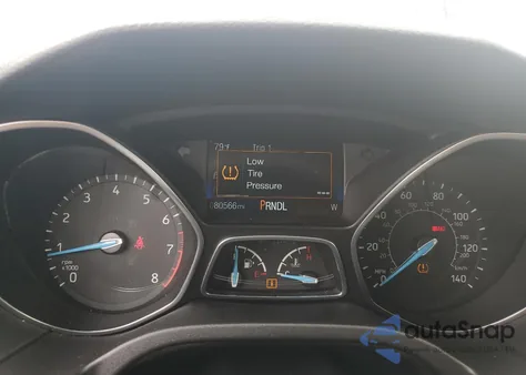 2016 Ford Focus Se z USA, uszkodzony, nr VIN 1FADP3F22GL365429